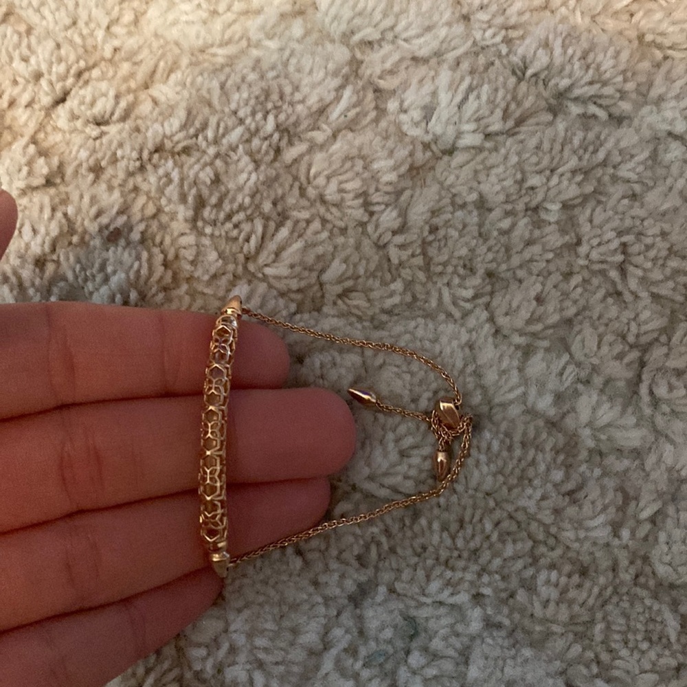 Kendra Scott bracelet